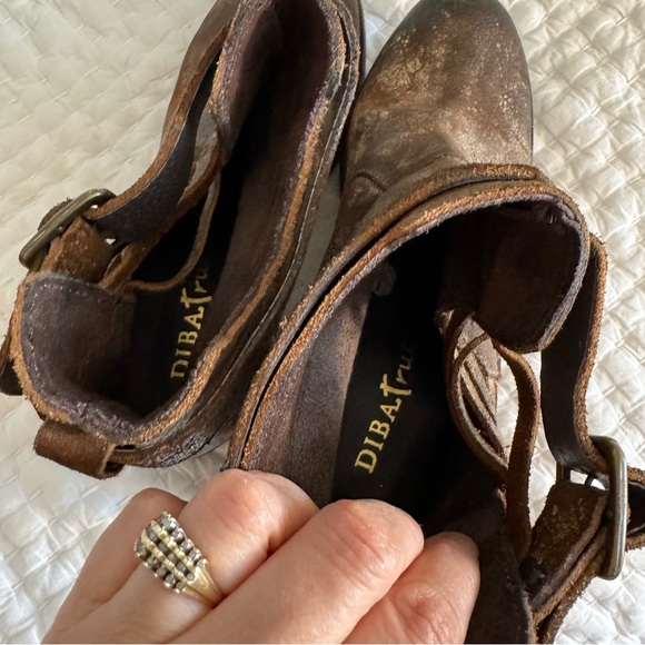 Diba True Distressed Leather Ankle Boots Size 7.5 - Picture 5 of 7